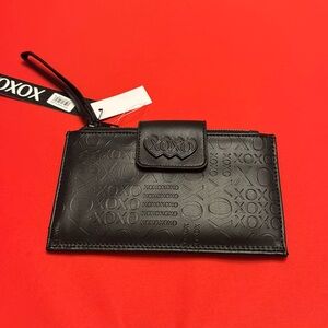 NWT double zippered black clutch wristlet by XOXO